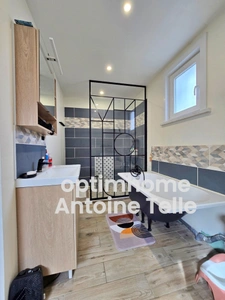 Vendegies au bois - Maison individuelle de 3 chambres avec garage, devanture & jardin. Votre futur chez vous ! 
