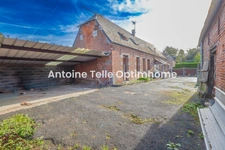 BAZUEL 59360 - Longère individuelle à conforter avec grange, dépendances & jardin clos sur 810m² 