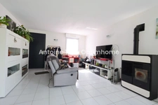 Salesches - Plain pied de 3 Chambres avec garage, terrasse et jardin clos - A découvrir rapidement !