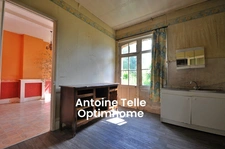 Exclusivité - Saint Souplet- Maison mitoyenne à rénover sur 470m² de terrain bordé par la rivière