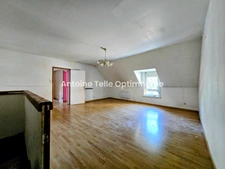 Poix du Nord 59218 - Ensemble immobilier (habitation, commerce, cour, terrain) sur 1620m²