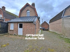 Opportunité à saisir - Maison individuelle avec cour véhicule, garage-dépendance & jardin clos