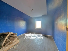 Opportunité à saisir - Maison individuelle avec cour véhicule, garage-dépendance & jardin clos