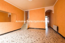 Le Cateau 59360 - Maison à rafraichir avec garage & jardin clos