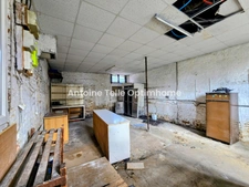Poix du Nord 59218 - Ensemble immobilier (habitation, commerce, cour, terrain) sur 1620m²