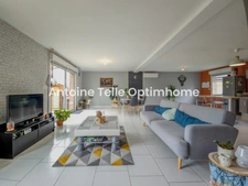 Exclusivité - Pavillon de 5 chambres posé sur 1165m² - idéal famille - Poix du Nord 59218