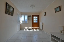 Exclusivité - REUMONT - Maison individuelle à conforter avec garage & jardin clos sur 860m² 