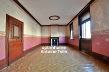 Batisse à rénover avec dépendance sur 2500m² - Le Pommereuil