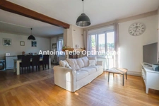 Proche Le Cateau 59360 - Maison individuelle avec nombreuses dépendances & jardin sur 1700m² 