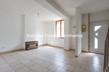 Le Cateau 59360 - Opportunité d'investissement - Maison de deux chambres avec cour intérieure