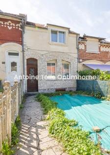 Le Cateau 59360 - Maison à rafraichir avec garage & jardin clos