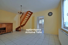 Exclusivité - REUMONT - Maison individuelle à conforter avec garage & jardin clos sur 860m² 