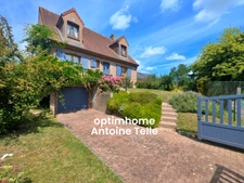 Le Cateau - Pavillon individuel de 5 Chambres avec sous sol, terrasse & jardin clos sur 800m²