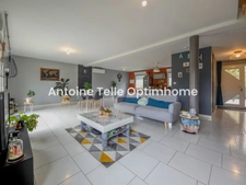 Exclusivité - Pavillon de 5 chambres posé sur 1165m² - idéal famille - Poix du Nord 59218