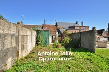 Catillon-sur-Sambre - Maison mitoyenne à conforter avec jardin clos