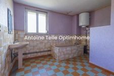 La Groise - Maison individuelle avec grange sur terrain de 950m² - Opportunité de rénovation à saisir