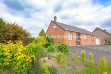 Salesches - Plain pied de 3 Chambres avec garage, terrasse et jardin clos - A découvrir rapidement !
