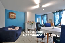 Catillon-sur-Sambre - Maison mitoyenne à conforter avec jardin clos