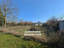 Exclusivité - REUMONT - Maison individuelle à conforter avec garage & jardin clos sur 860m² 