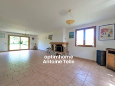 Le Cateau - Pavillon individuel de 5 Chambres avec sous sol, terrasse & jardin clos sur 800m²