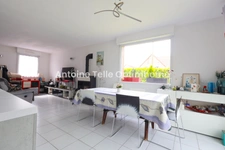 Salesches - Plain pied de 3 Chambres avec garage, terrasse et jardin clos - A découvrir rapidement !