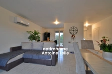 Exclusivité - La Groise - Plain pied de 3 Chambres avec devanture aménagée, garage et jardin clos