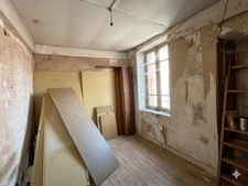🏡 Maison en pierre à rénover – 3 pièces – 51 m² – 40 000 € – Plauzat (63730)