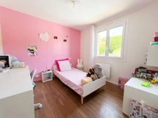 Maison à vendre La Roche-Blanche (63670) – Villa 7 pièces 172 m² avec piscine et vue imprenable