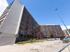 Appartement T4 – 102 m² – Clermont-Ferrand centre (Place de Jaude, Les Salins) – Balcon, 3 parkings, ascenseur - Profession libérale