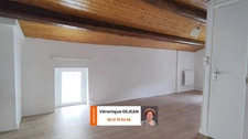 Maison à vendre 3 pièces/2 chambres - cuvage+cave - Cour - LA ROCHE BLANCHE (63670)
