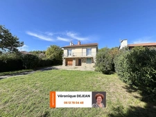 Maison à vendre 5 pièces/4 chambres - terrain 1057 m² - LA ROCHE BLANCHE (63670)