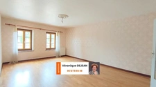 ? Maison à vendre à Orléat – 4 chambres avec local professionnel – 198 m² utiles