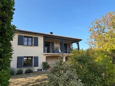 Maison à vendre La Roche-Blanche (63670) – Villa 7 pièces 172 m² avec piscine et vue imprenable