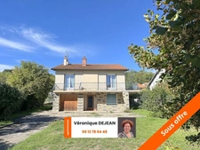 Maison à vendre 5 pièces/4 chambres - terrain 1057 m² - LA ROCHE BLANCHE (63670)