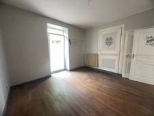 Maison à vendre 7 pièces GRAY (70)