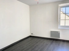 GRAY (70) - Vendu Loué - Appartement - 3 pièces - 2 chambres 