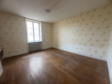 Maison à vendre 7 pièces GRAY (70)