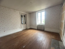 Maison à vendre 7 pièces GRAY (70)