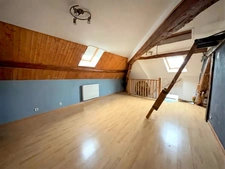 Maison de village de 180 m² à vendre à Champlitte (70600) – 3 chambres possiblement 4, 2 garages et atelier non attenant