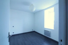 GRAY (70) - Vendu Loué - Appartement - 3 pièces - 2 chambres 