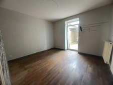 Maison à vendre 7 pièces GRAY (70)