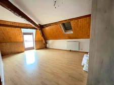 Maison de village de 180 m² à vendre à Champlitte (70600) – 3 chambres possiblement 4, 2 garages et atelier non attenant