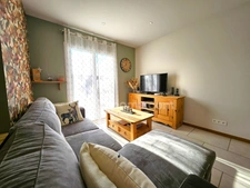 SAVIGNEUX (01480) – Maison familiale 125 m² – 3 chambres – Véranda – Jardin – Garage double