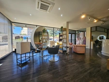 GRAND LYON - Coup de cœur pour ce magnifique Salon de coiffure !