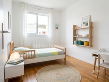 VILLEURBANNE La Doua – à vendre T4, 3 chambres, traversant rénové de 90 m² avec balcon, cave