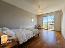 VILLEURBANNE La Doua – à vendre T4, 3 chambres, traversant rénové de 90 m² avec balcon, cave