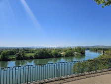 TREVOUX (01), à vendre Appartement de charme en duplex 100 m2, 3 chambres