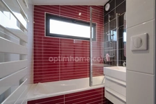 OULLINS (69600) à vendre Maison rénovée de 165 m2, 7 pièces 