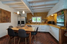 Montanay (69250) Propriété rare 320 m² : maison principale + appartement indépendant, Grand jardin arboré à 20 min de Lyon