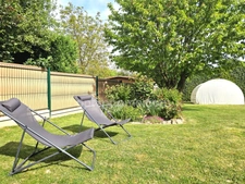 SAVIGNEUX (01480) – Maison familiale 125 m² – 3 chambres – Véranda – Jardin – Garage double